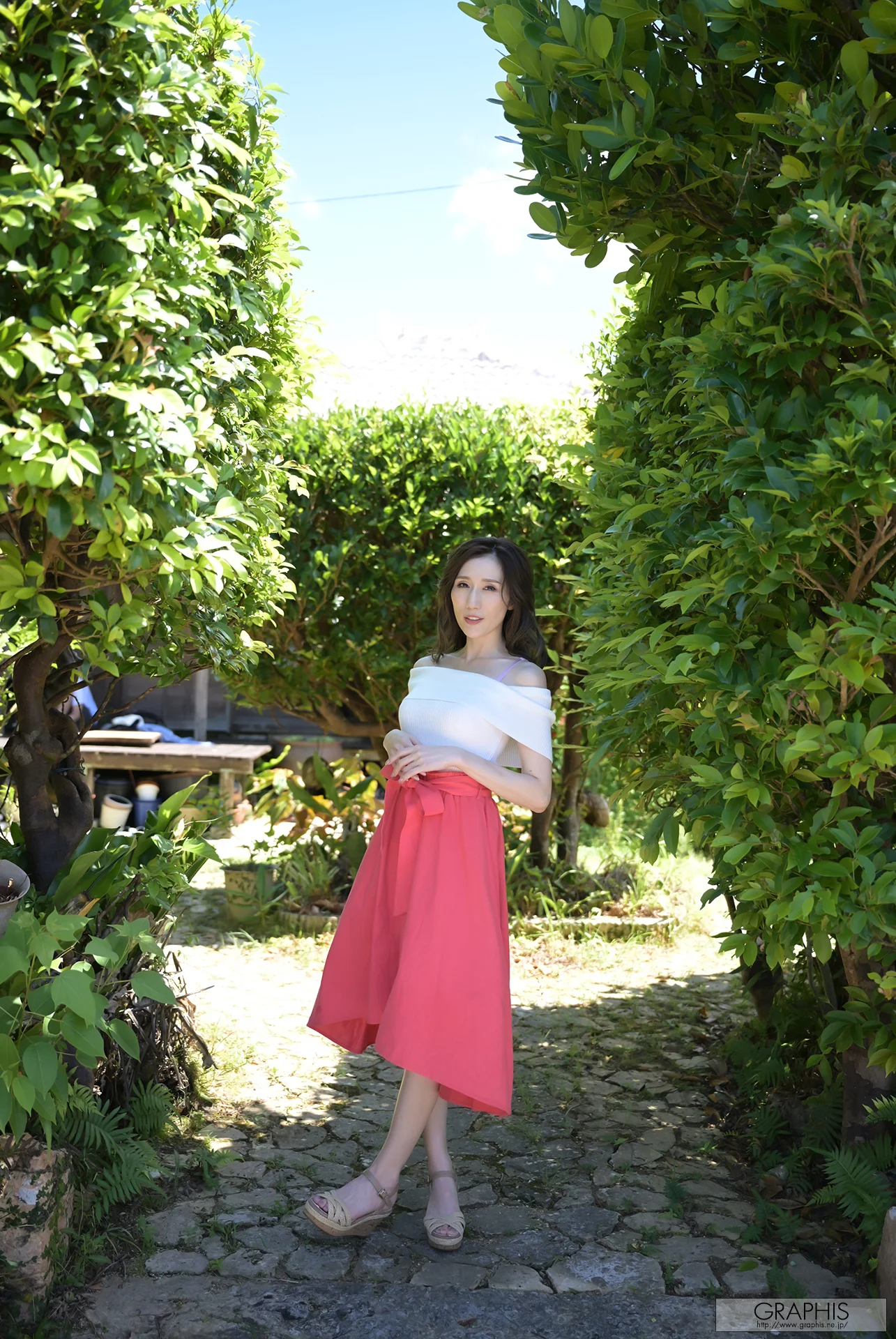 [Graphis]  Gals – JULIA – 『 Exquisite 』 - 爱照片