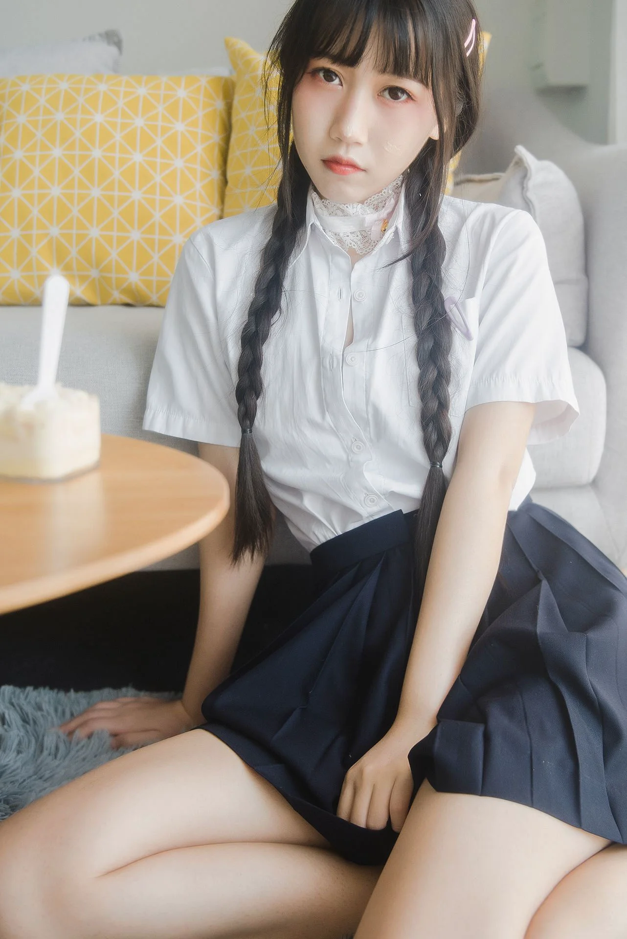 [网红COSER] 微博人气Coser不呆猫 – 奶油少女 - 爱照片