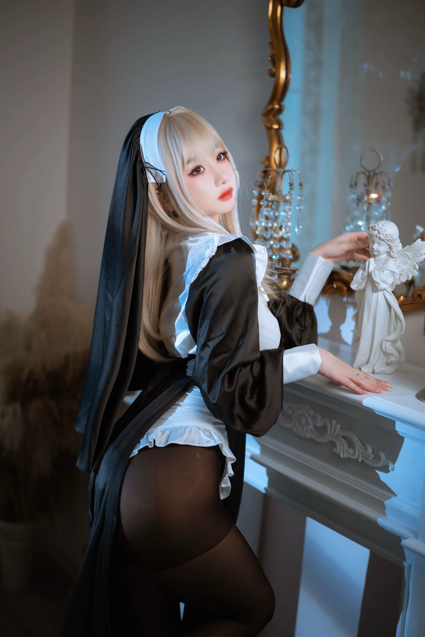 [福利COS] 白嫩美少女鬼畜瑶 – 修女 - 爱照片