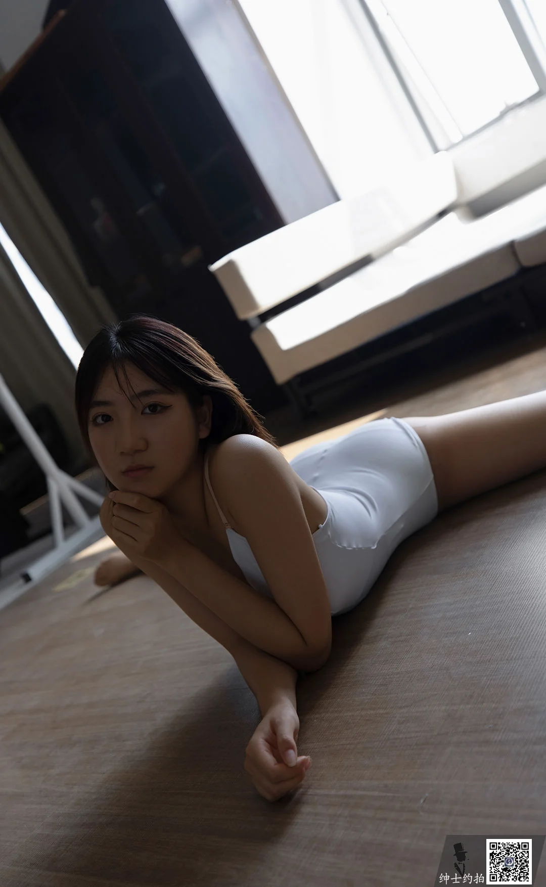 [绅士约拍] SS017 灵儿 体操服美腿写真 - 爱照片
