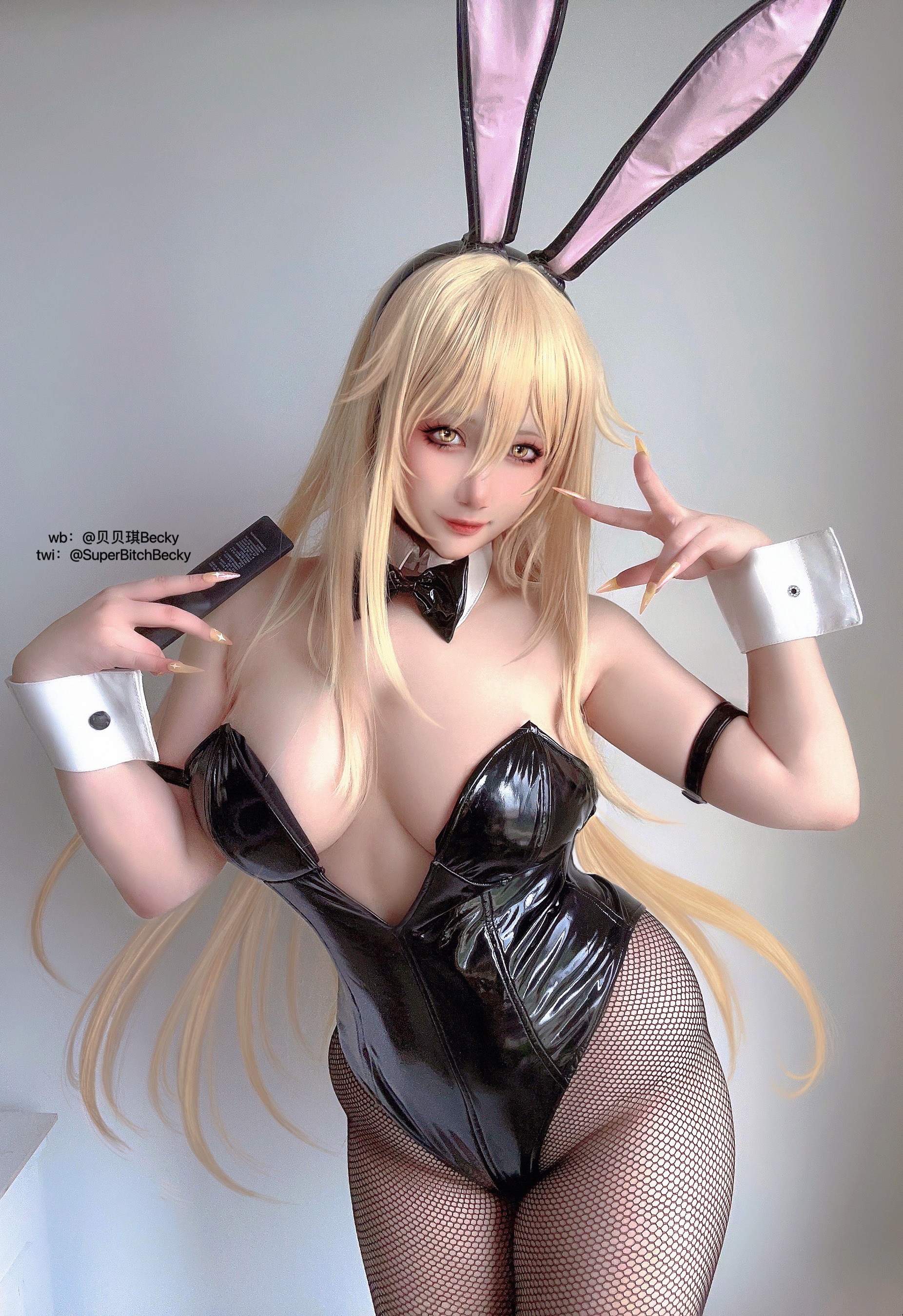 贝贝琪Becky – 食蜂操祈兔女郎 - 爱照片