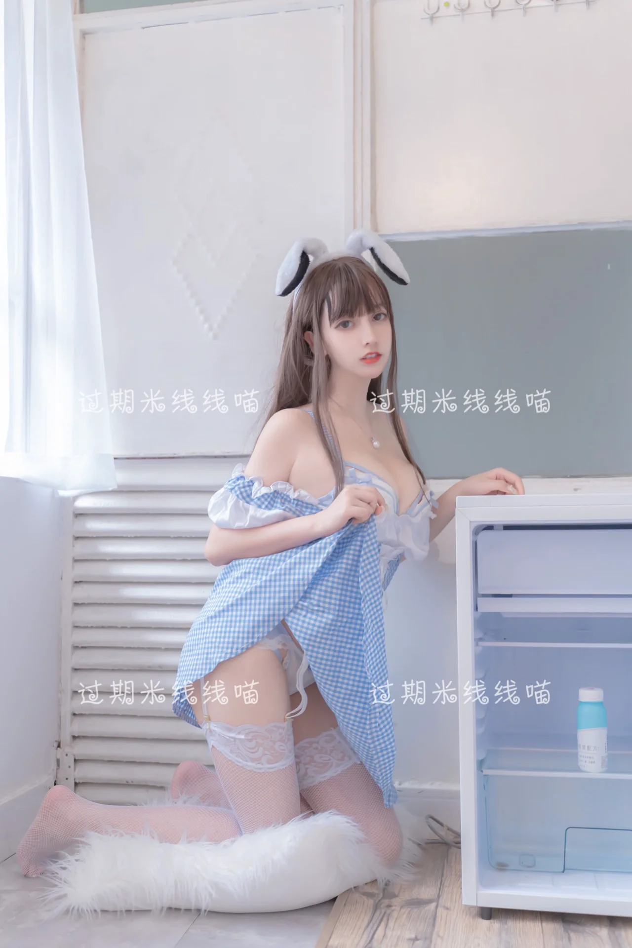 过期米线线喵 – 蓝白 - 爱照片
