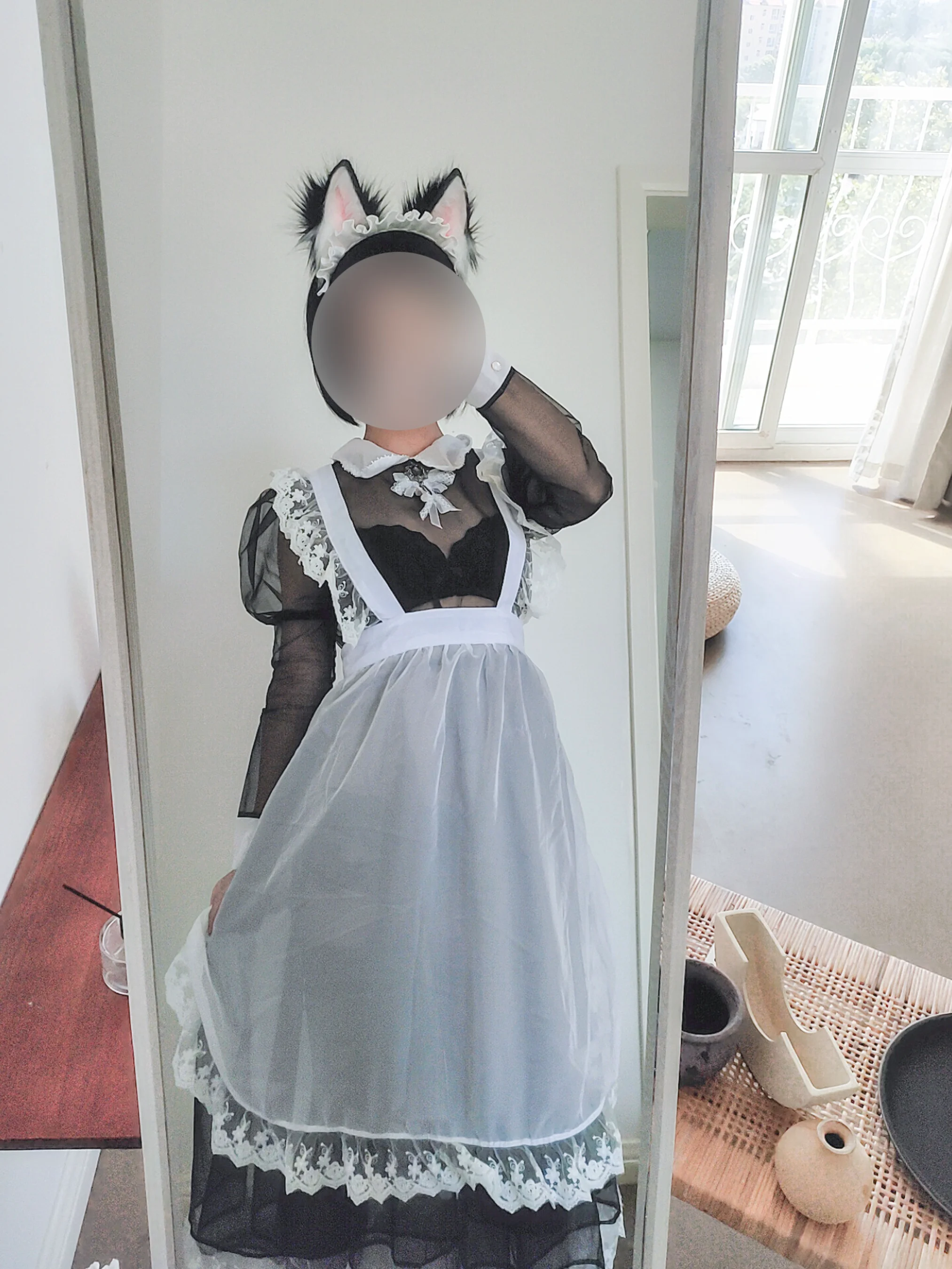 知名Coser@蠢沫沫 透明女仆自拍 - 爱照片