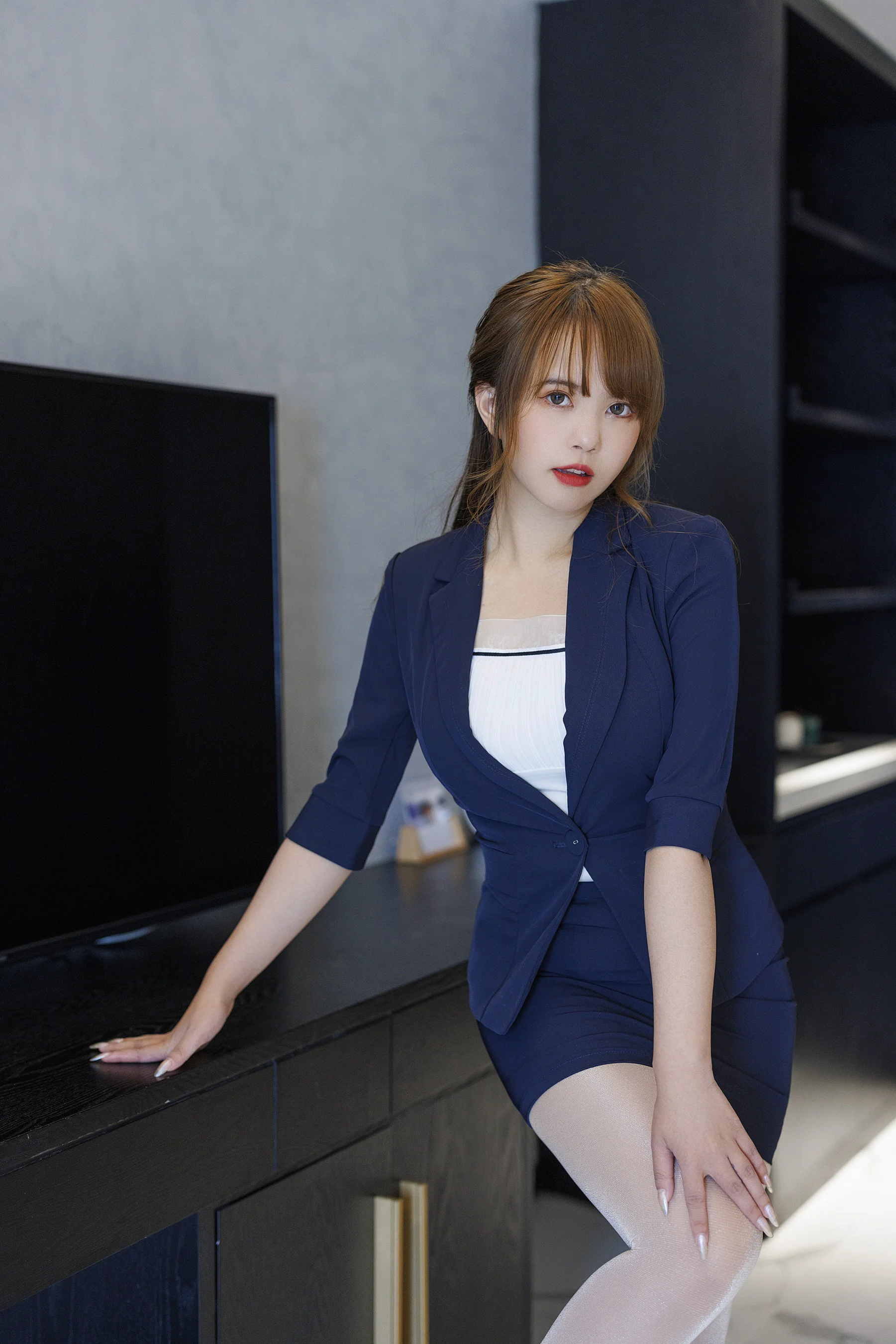 张思允Nice – 内购无水印 蓝色制服 - 爱照片