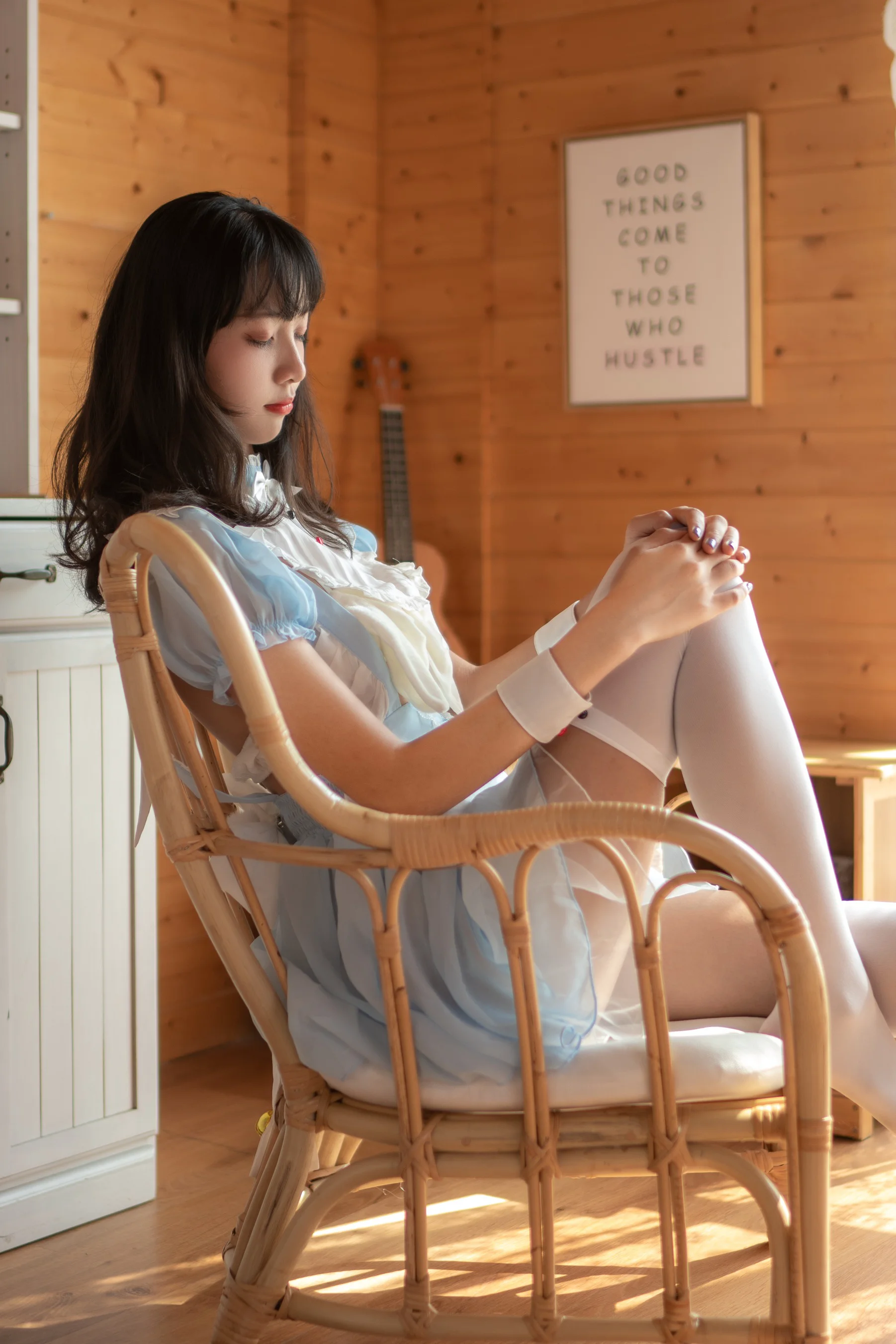 西呱呀呀呀 – 蓝白女仆 - 爱照片