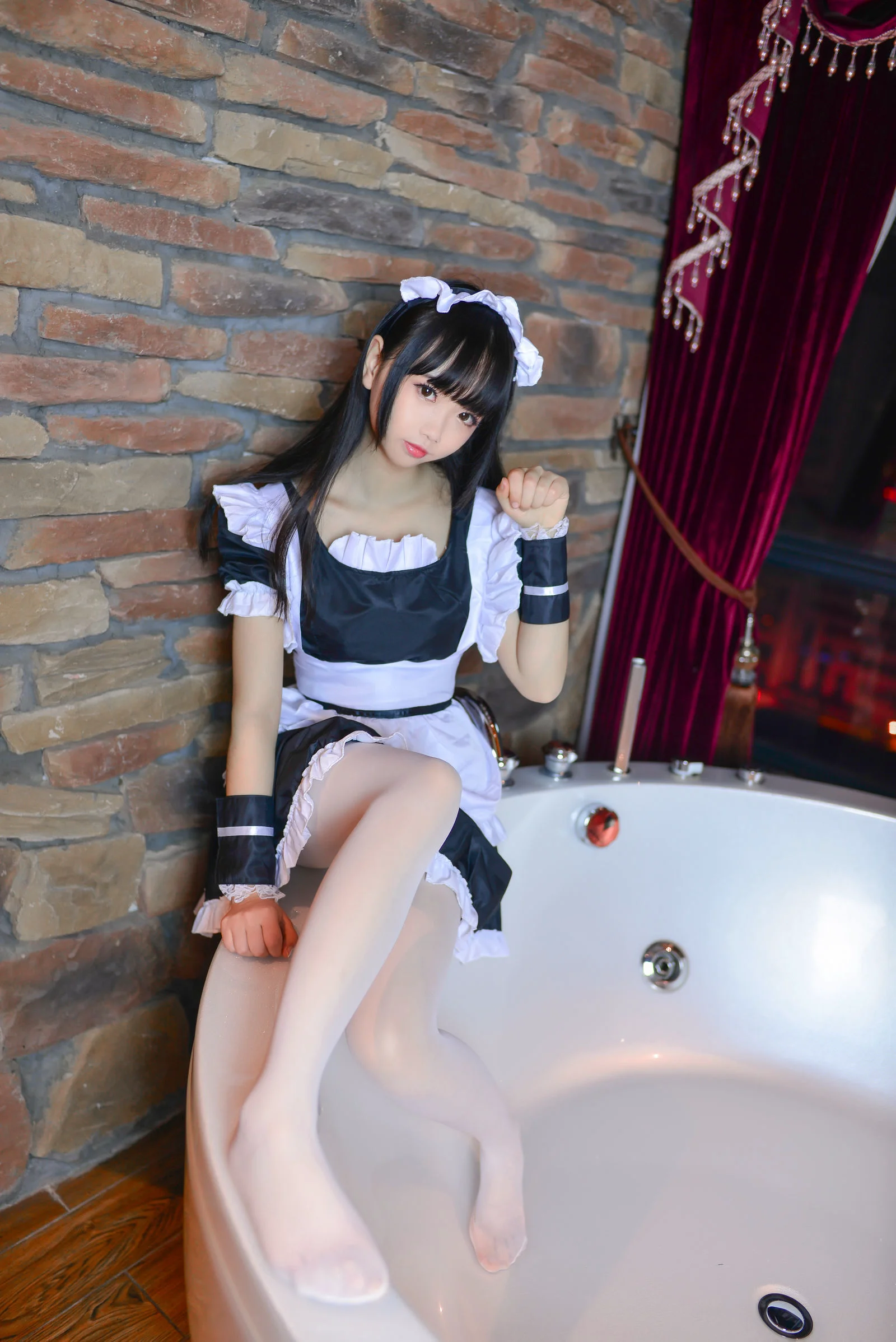 雪琪《女仆》 [萝莉COS] 写真集 - 爱照片