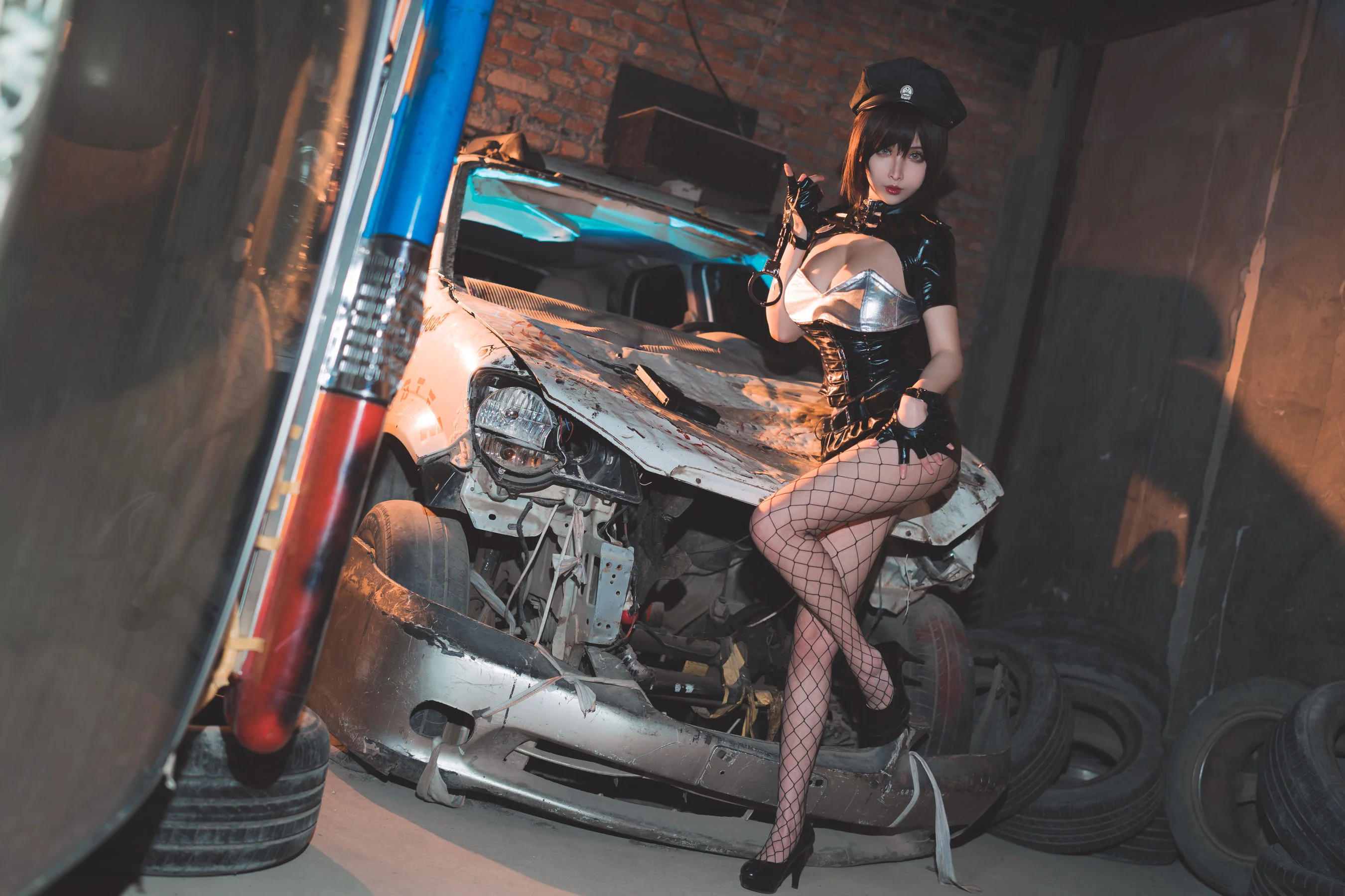 COS福利rioko凉凉子 《实习警察》 写真集 - 爱照片
