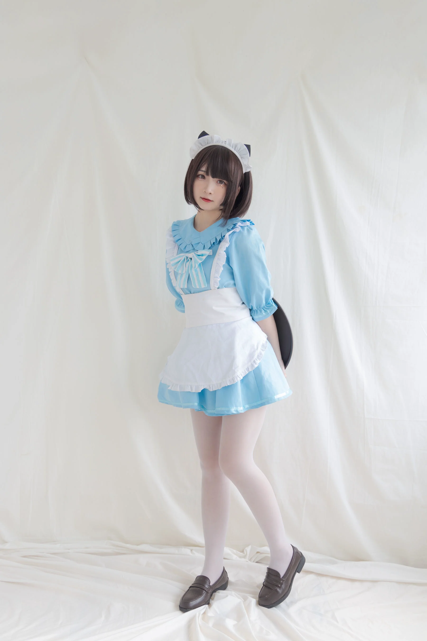[COS福利] 二次元美女古川kagura 《蓝色小猫女仆》 写真集 - 爱照片