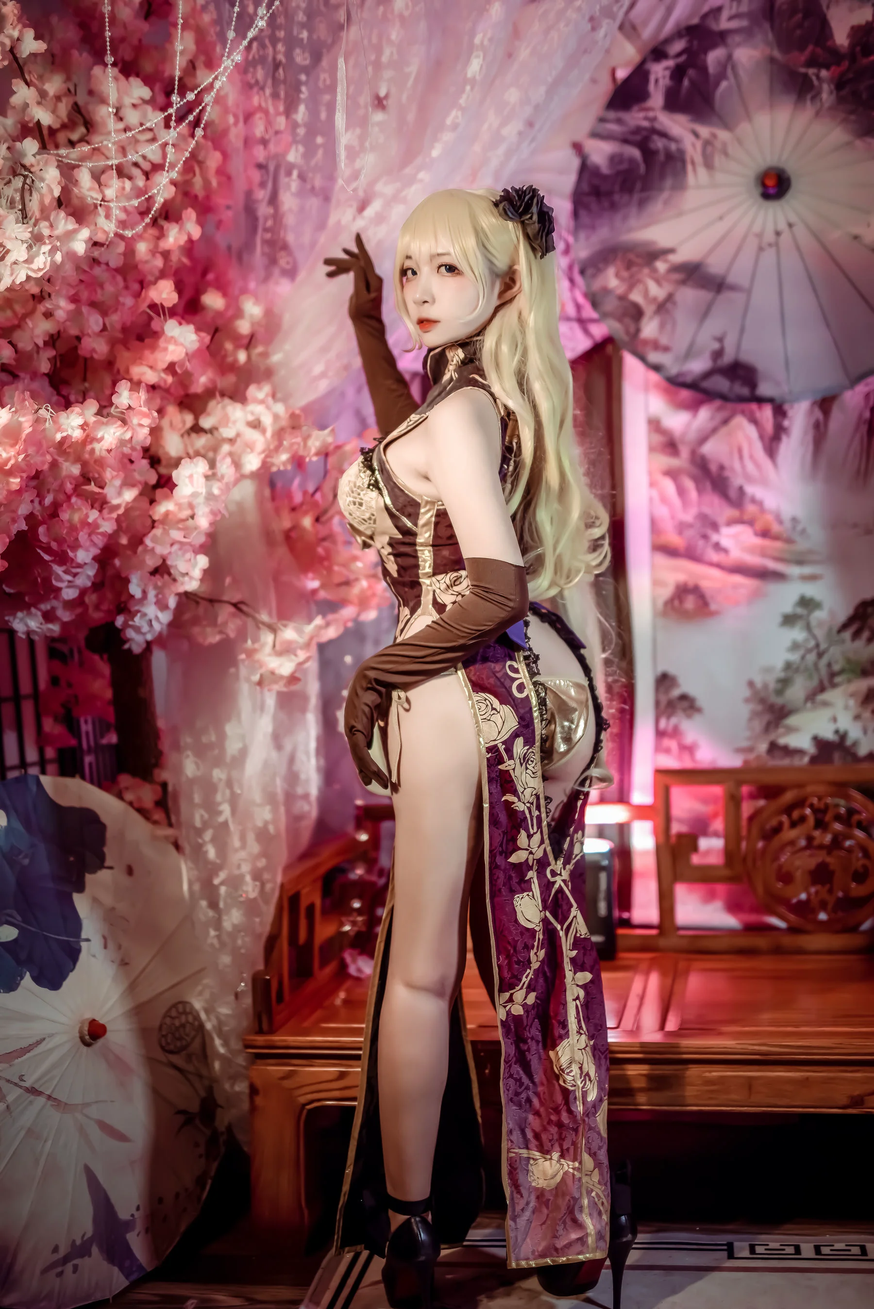 人气Coser二佐Nisa 《金莲》 写真集 - 爱照片
