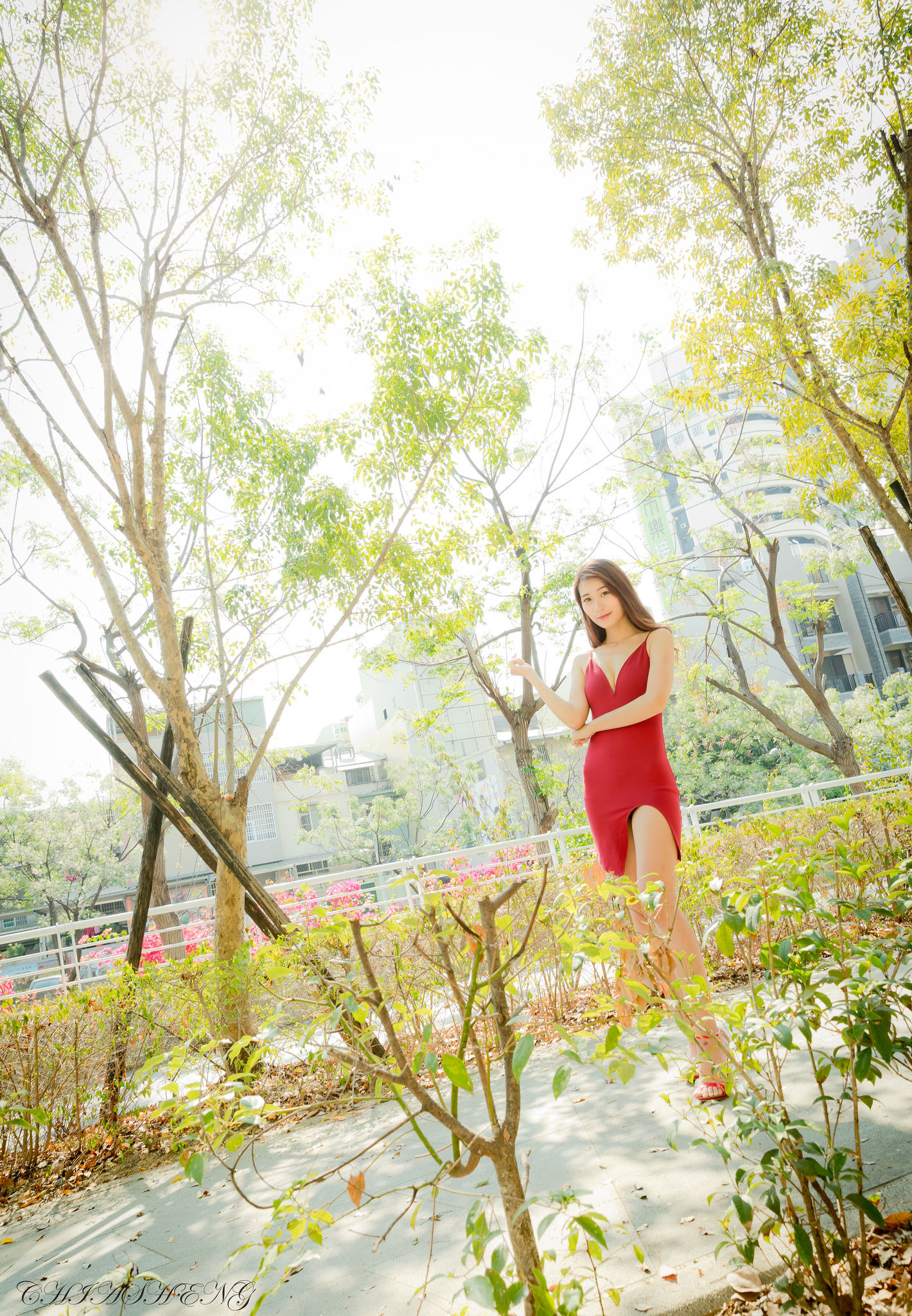 [台湾女神] 小雨 – 性感時裝外拍 写真集 - 爱照片