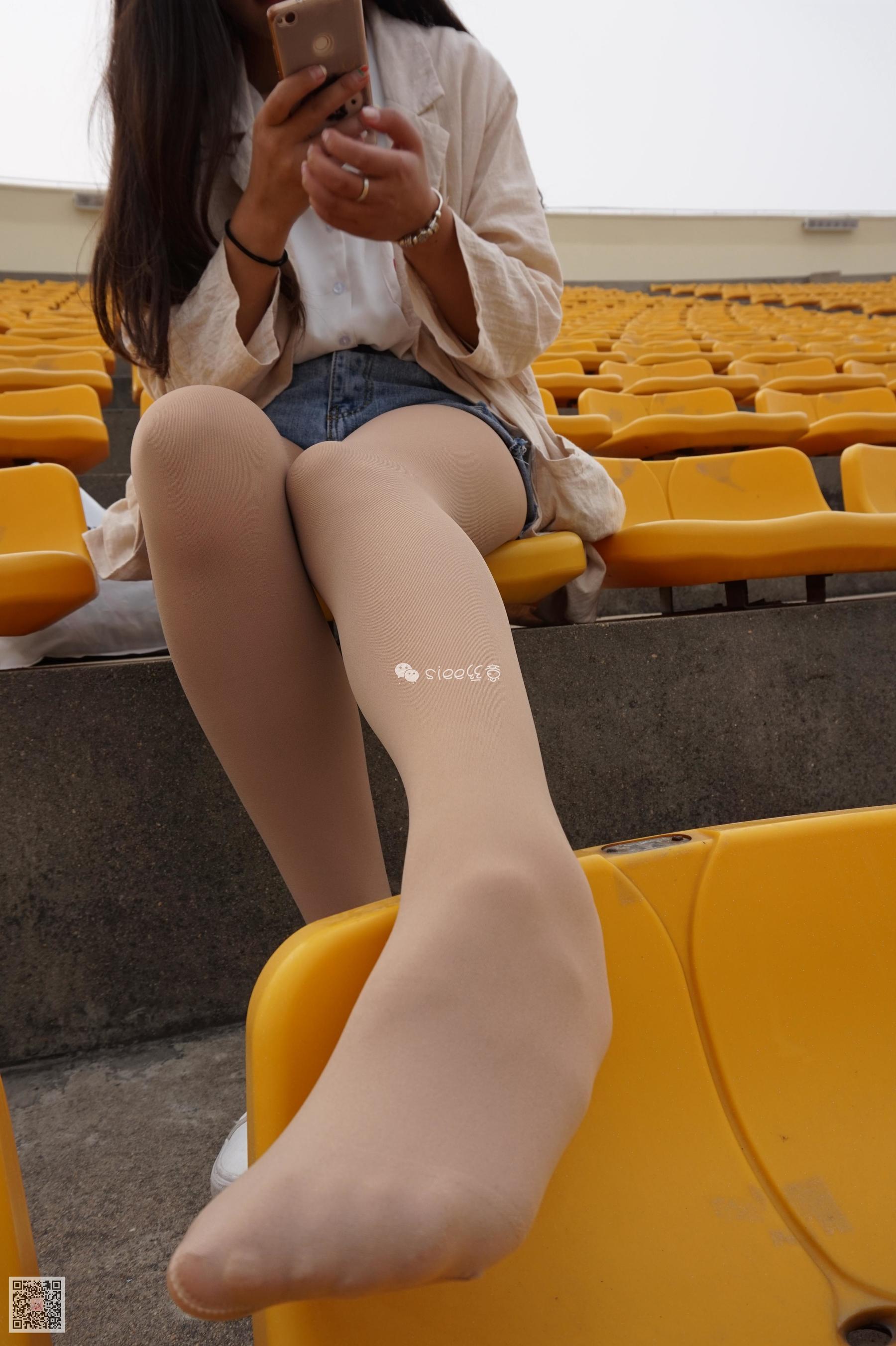 [丝意SIEE] No.002 鱼鱼 《操场肉丝》 写真集 - 爱照片