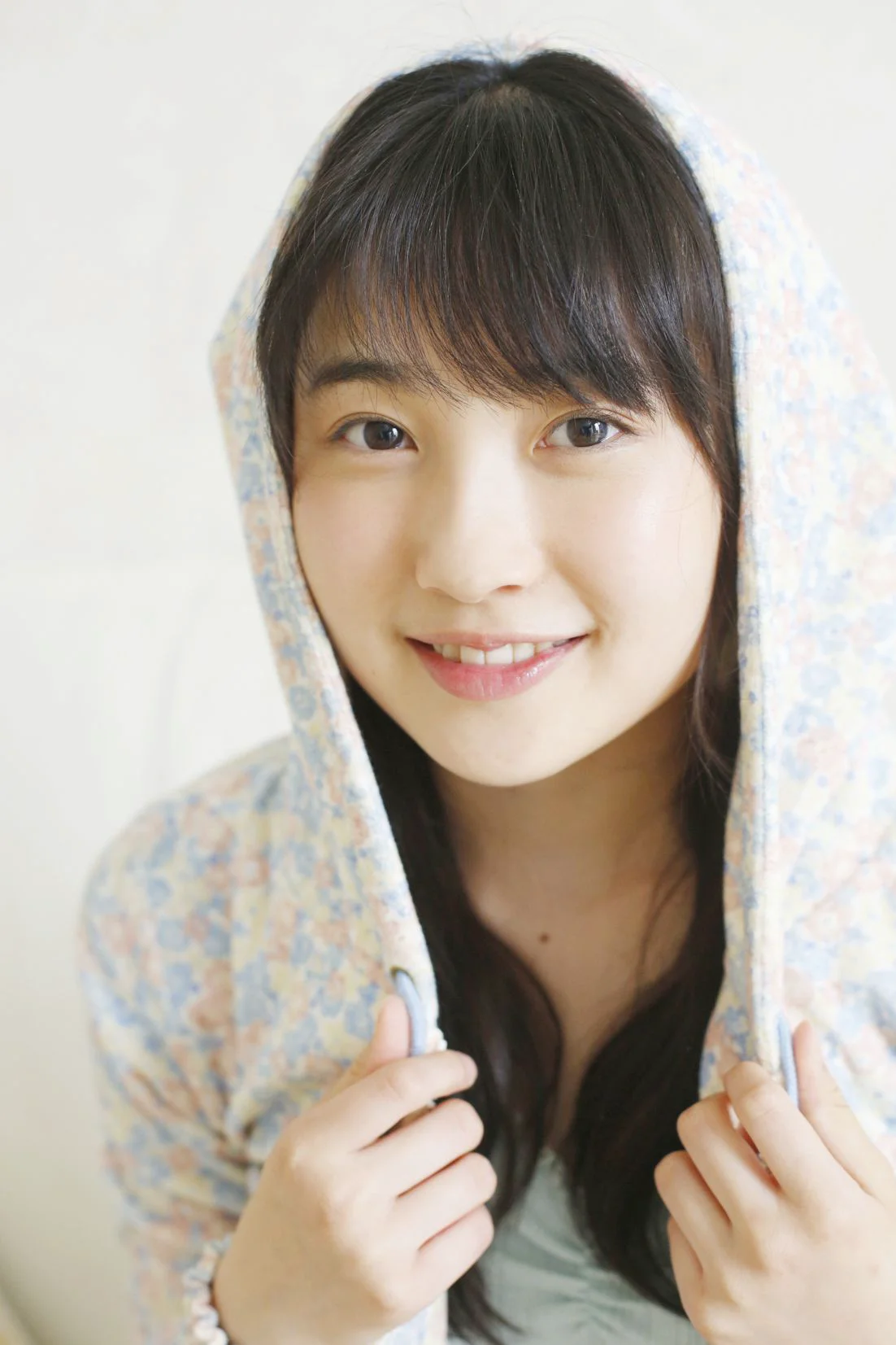Nanami Yanagawa 梁川奈々美 [Hello! Project Digital Books] No.176 写真集 - 爱照片