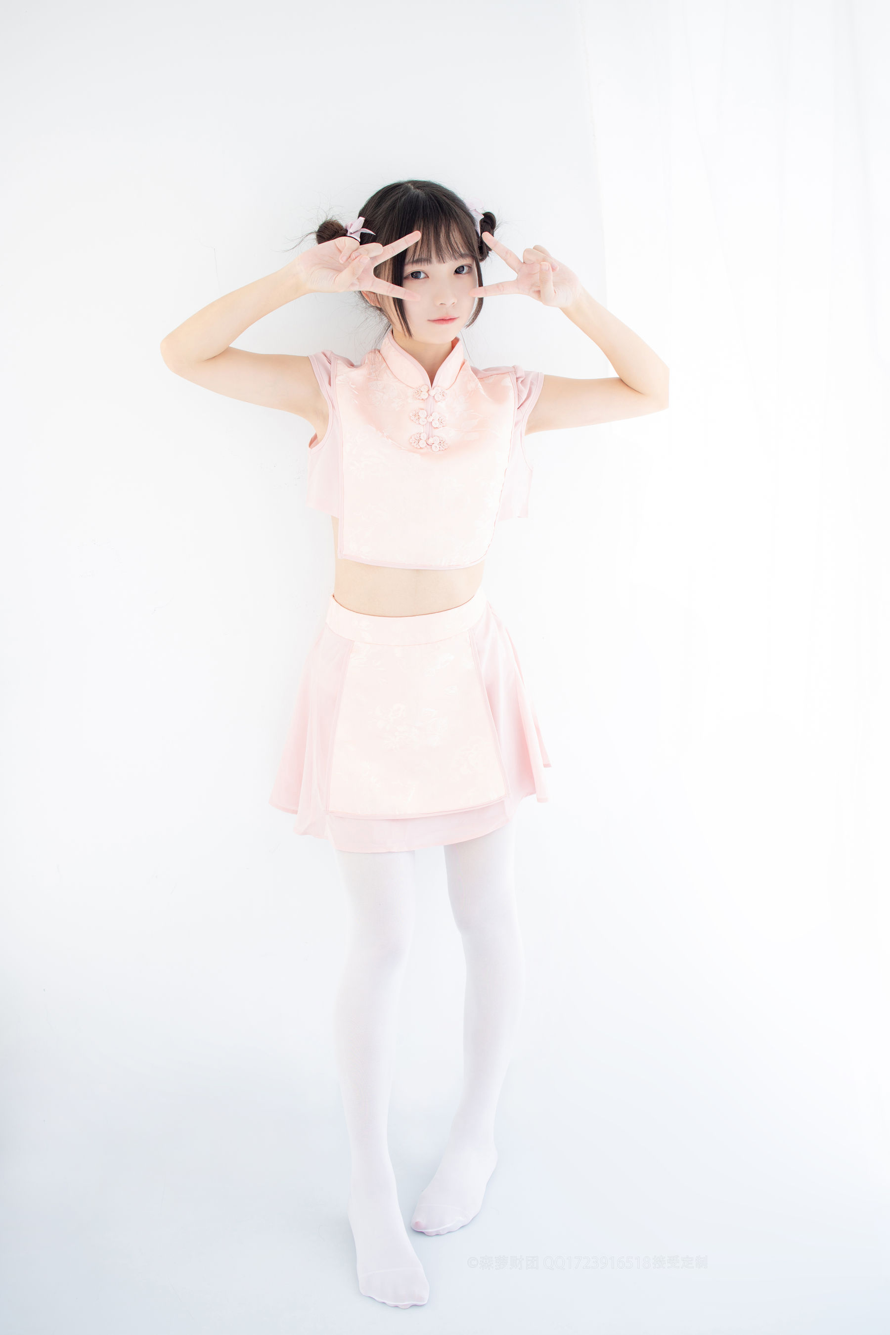 80D白丝踩物 [森萝财团] [X-052] 写真集 - 爱照片