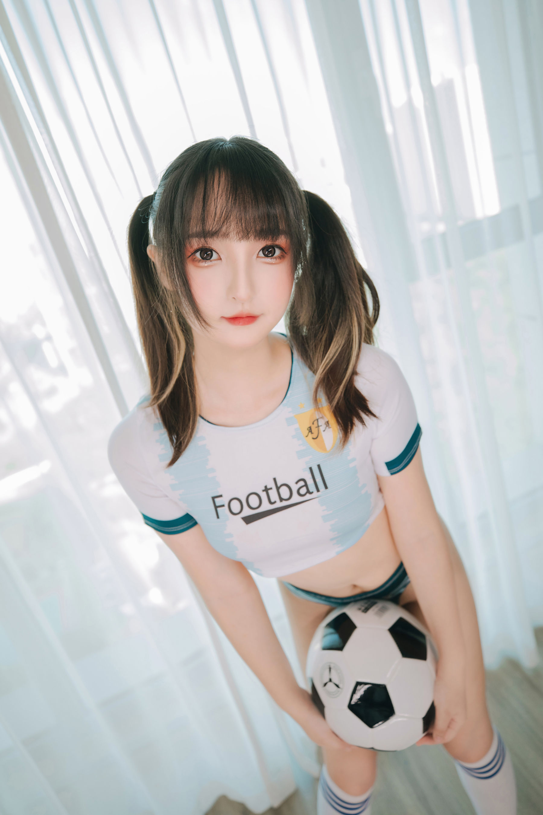 [网红COSER] 萝莉神楽板真冬 之 拉拉队少女 - 爱照片