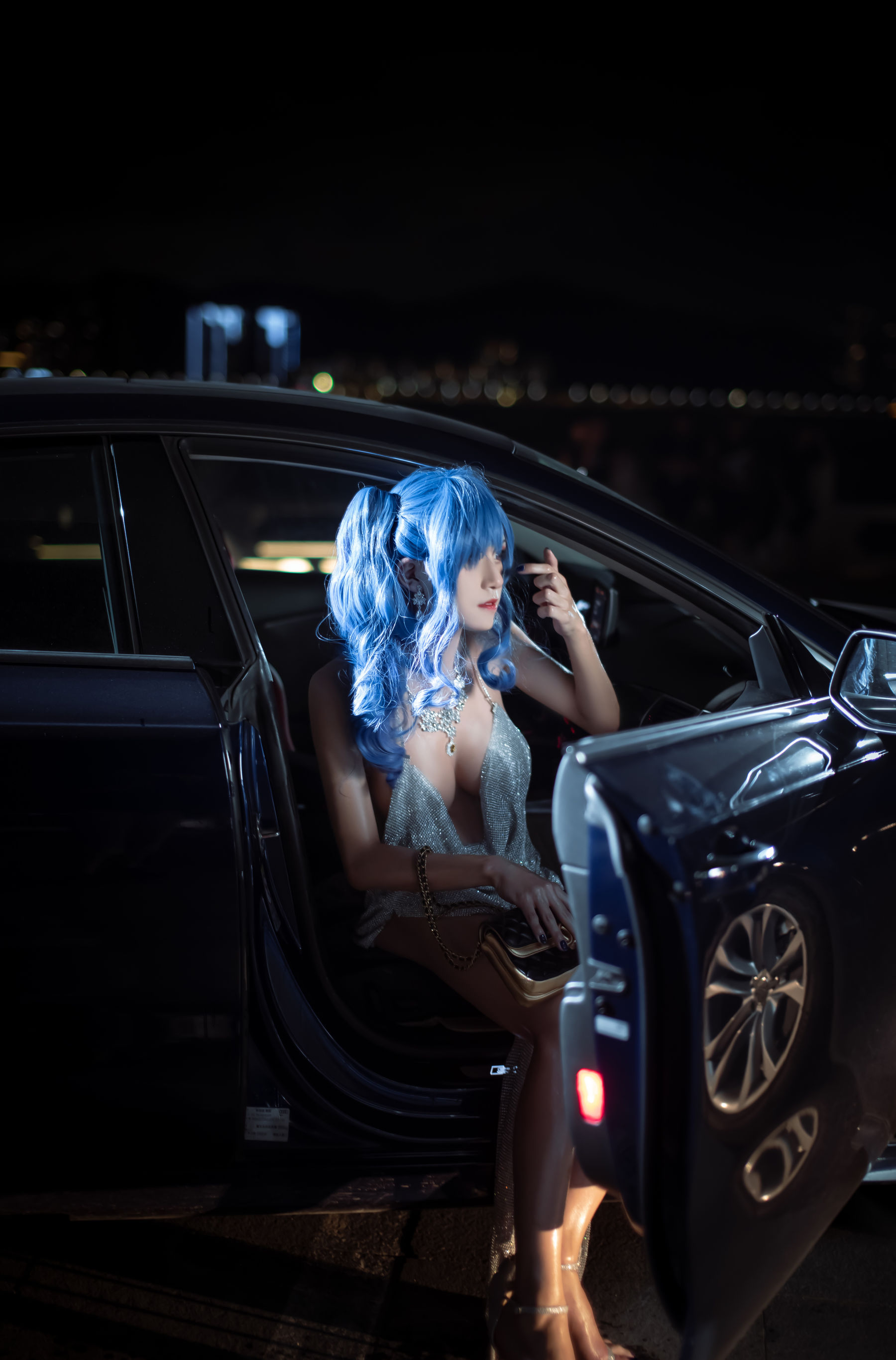 [网红COSER写真] 动漫博主桜满三时 – 圣路易斯 礼服 套图 - 爱照片