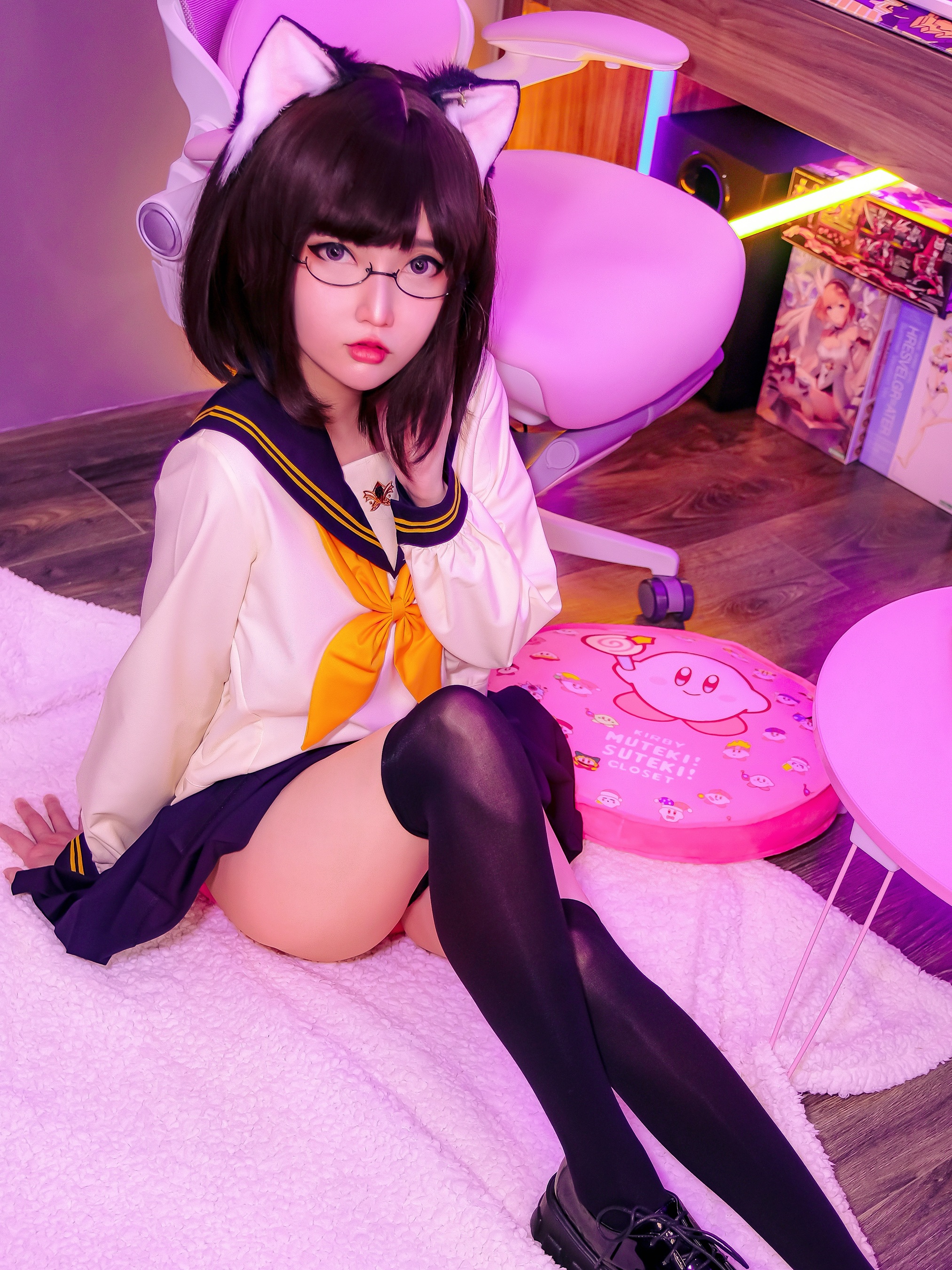 Potato Godzilla – Tatami Neko-chan in Seifuku - 爱照片