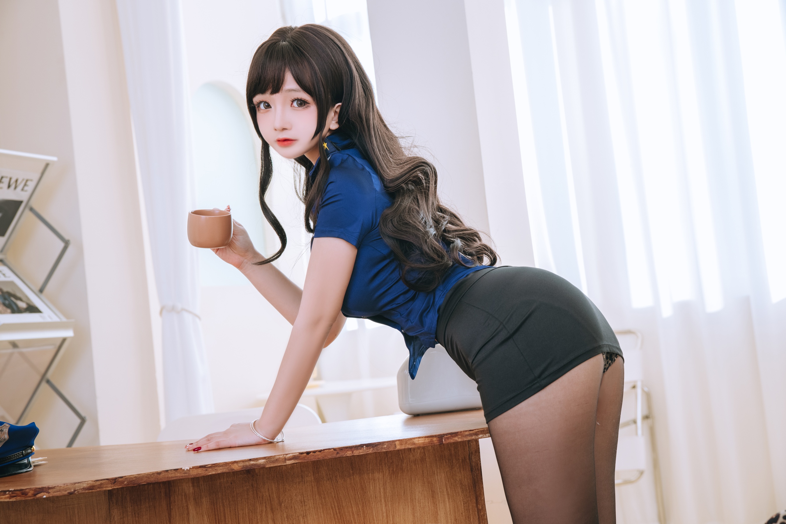 微博美臀@日奈娇 豹纹女警 - 爱照片