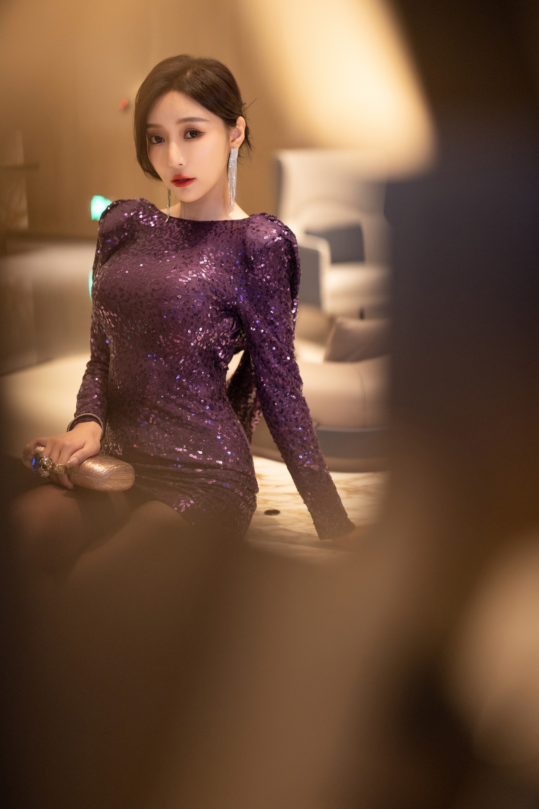 王馨瑶 – 内购无水印 205紫色亮片大露背 - 爱照片