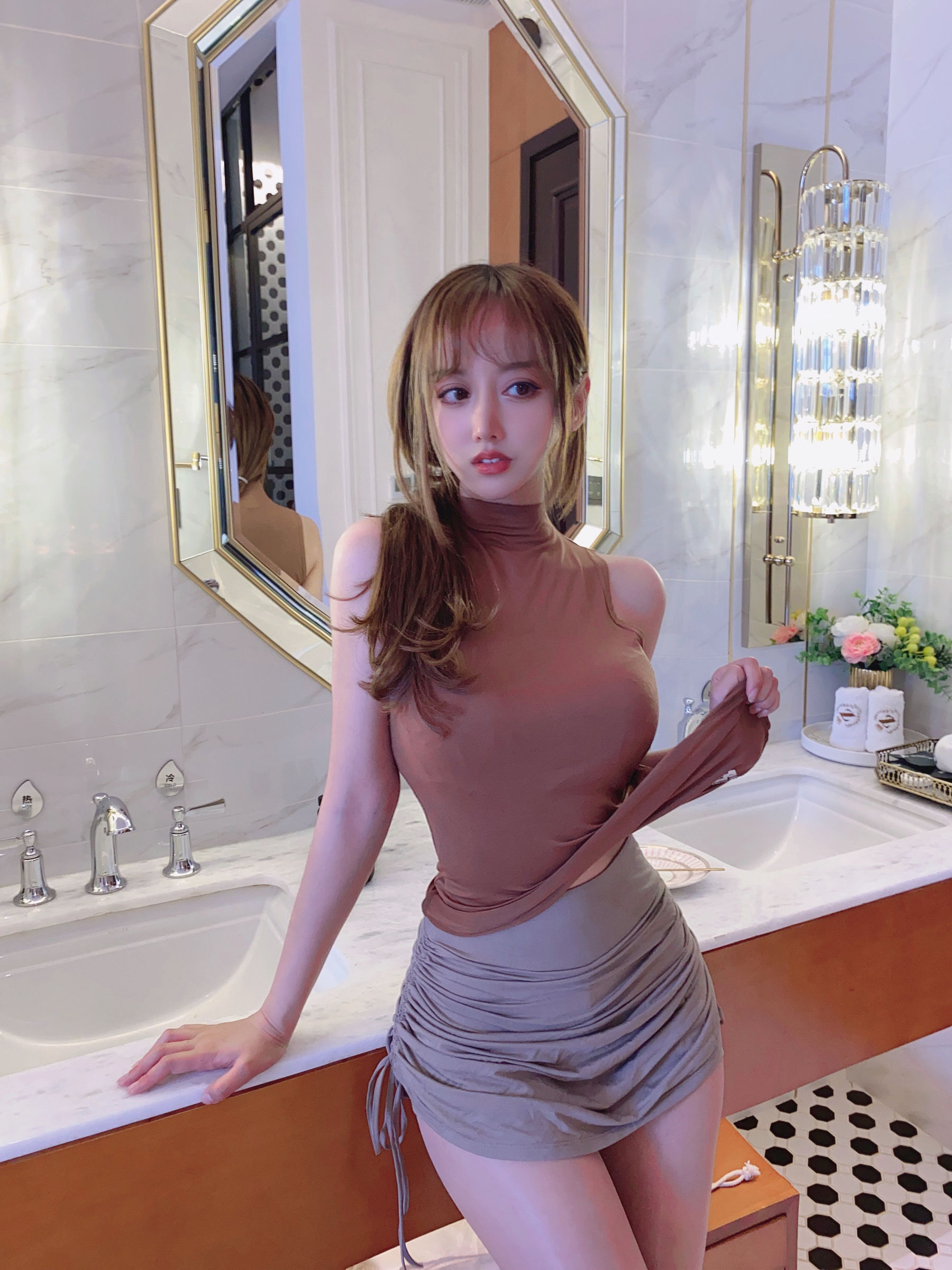 [COS福利] 米线线sama – 丝袜少妇诱惑系列 写真套图 - 爱照片