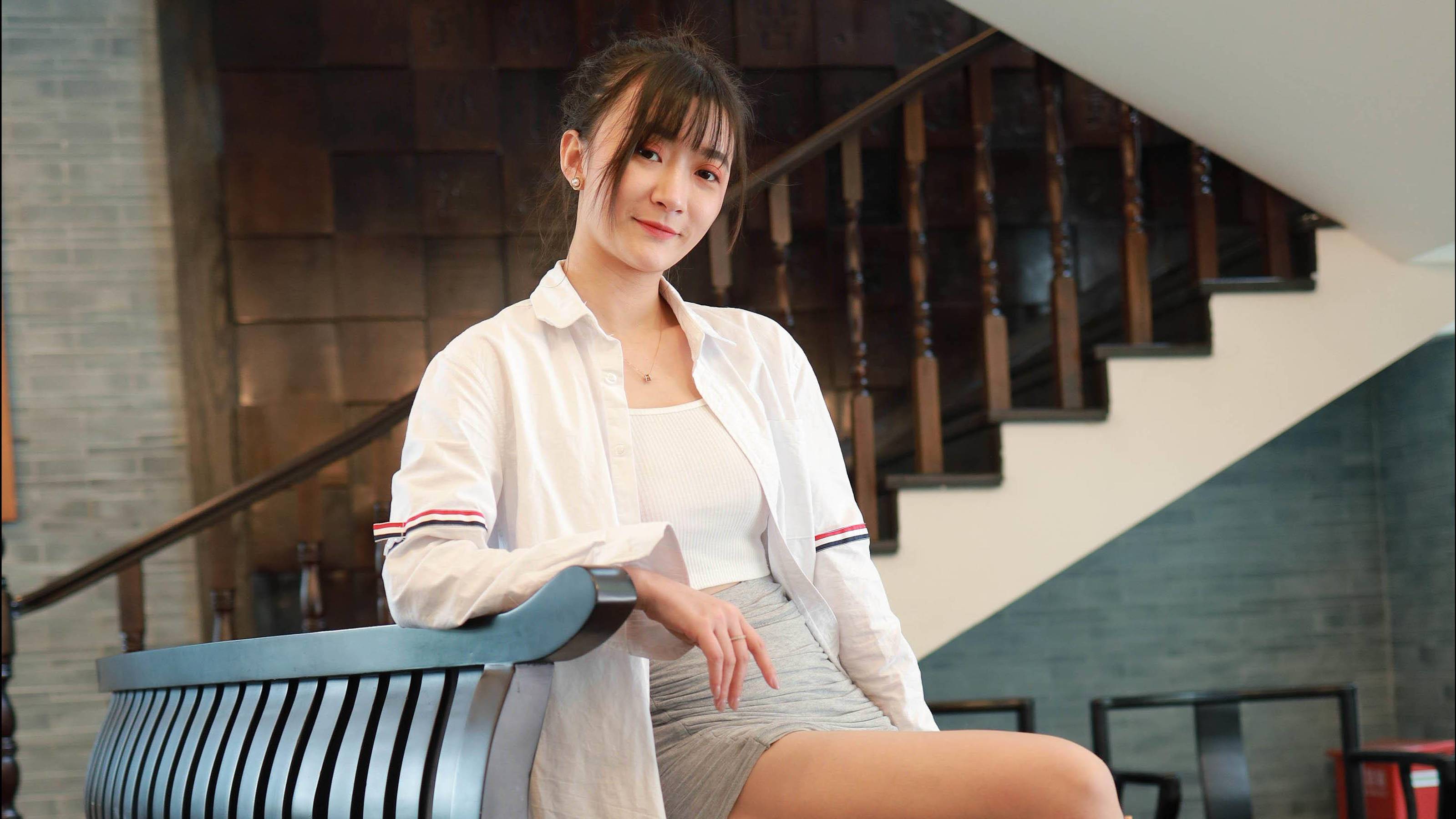 [IESS] 丝享家798： 秋秋《姓感包臀裙》 - 爱照片