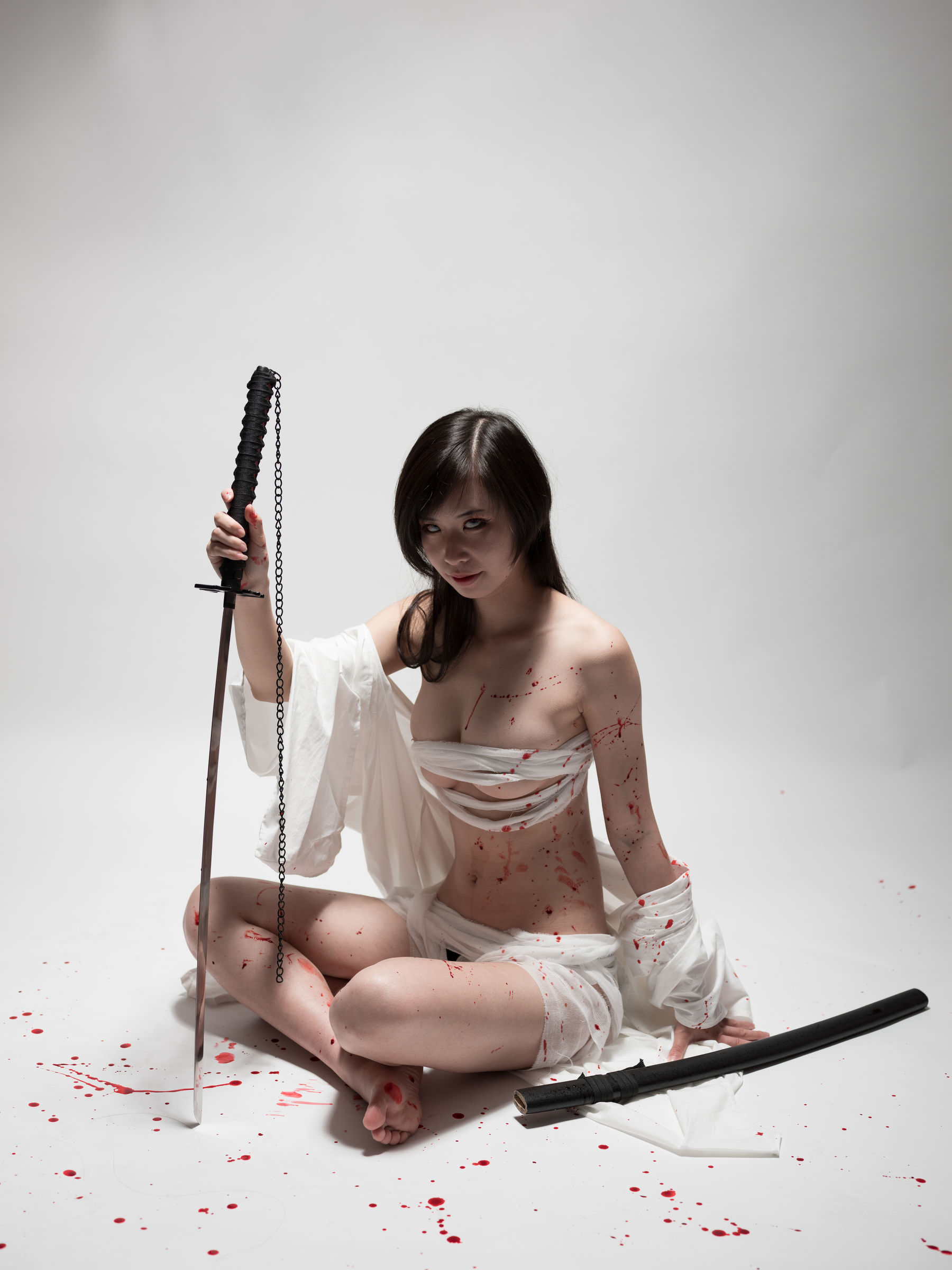 动漫博主爱老师_PhD – 束缚 写真套图 - 爱照片