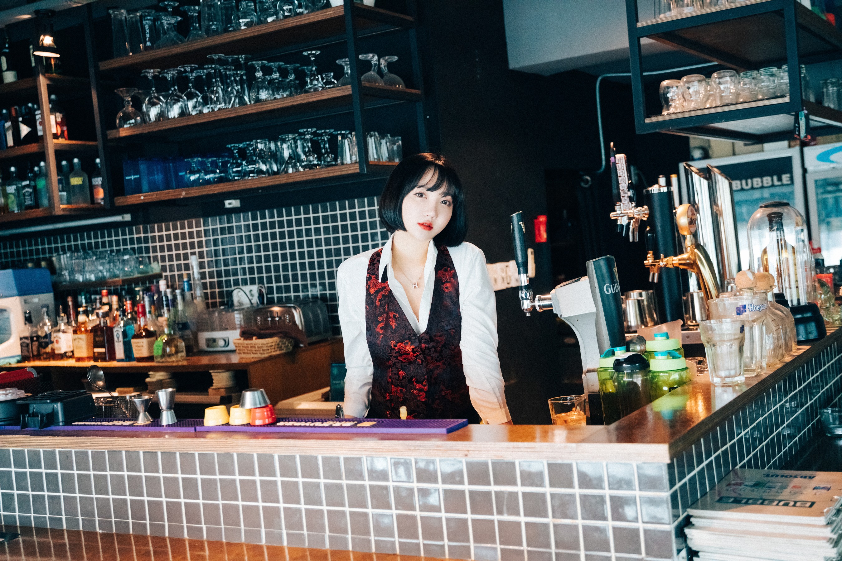 [LOOZY] Yeeun – Tainted Love Bar - 爱照片