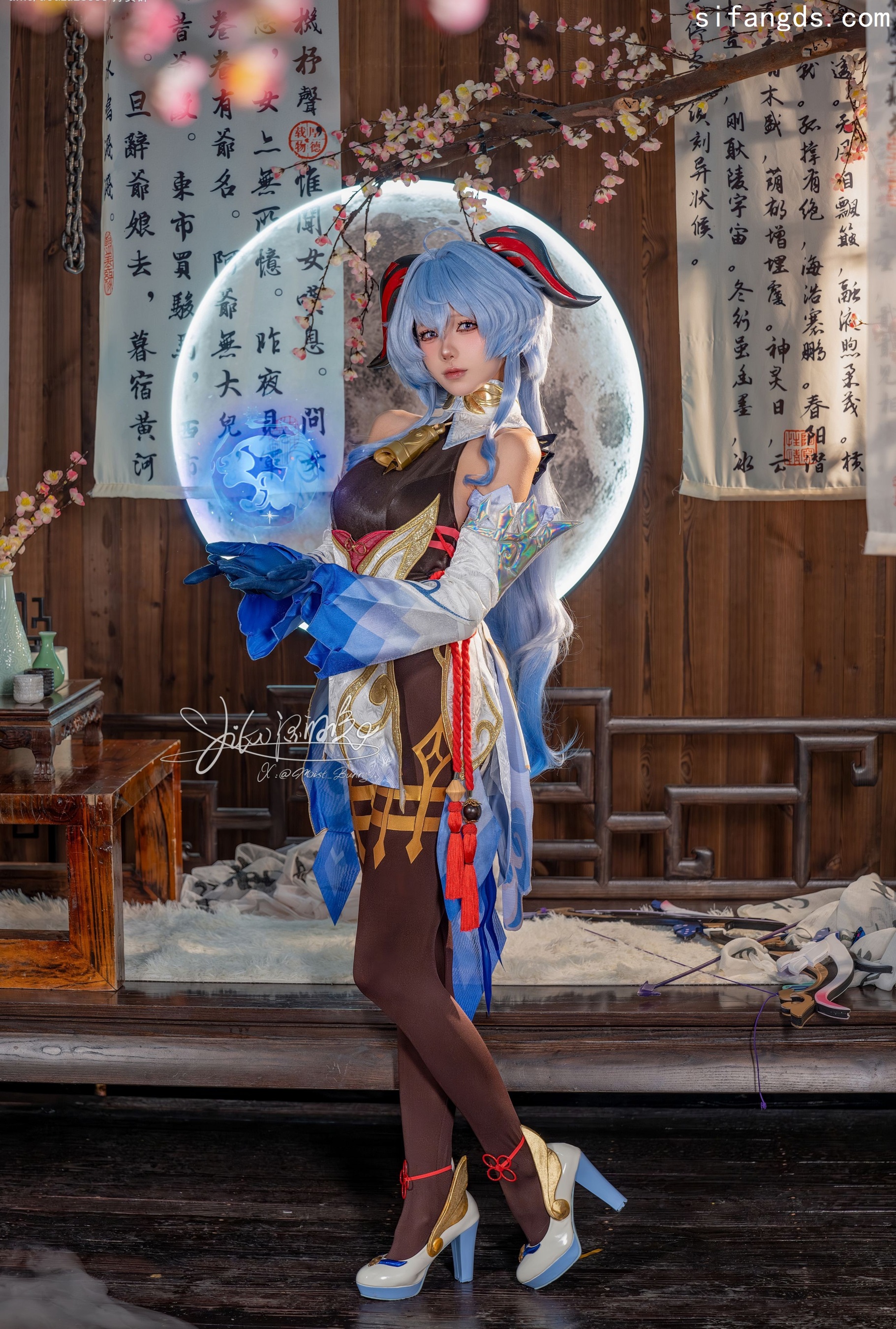 咬一口兔娘 – 11月作品『循循守月-甘雨』- SY - 爱照片