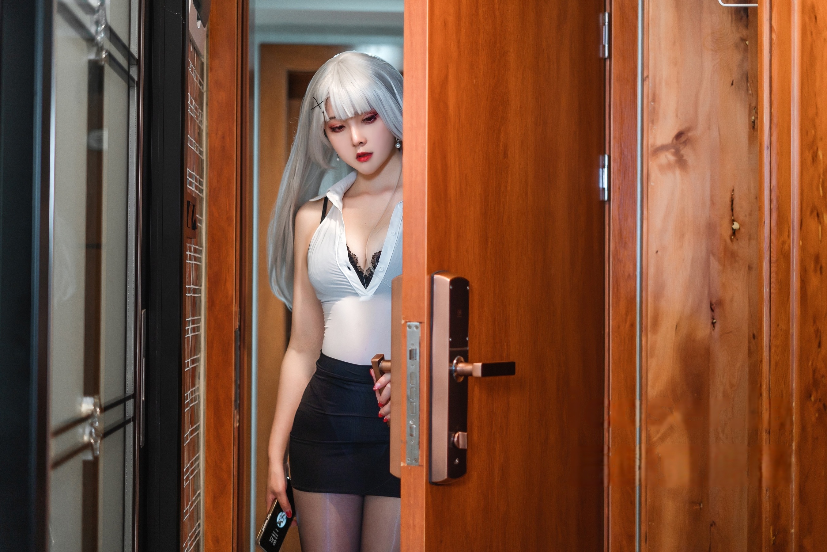 Natsuko夏夏子 – OL灰机杯 - 爱照片