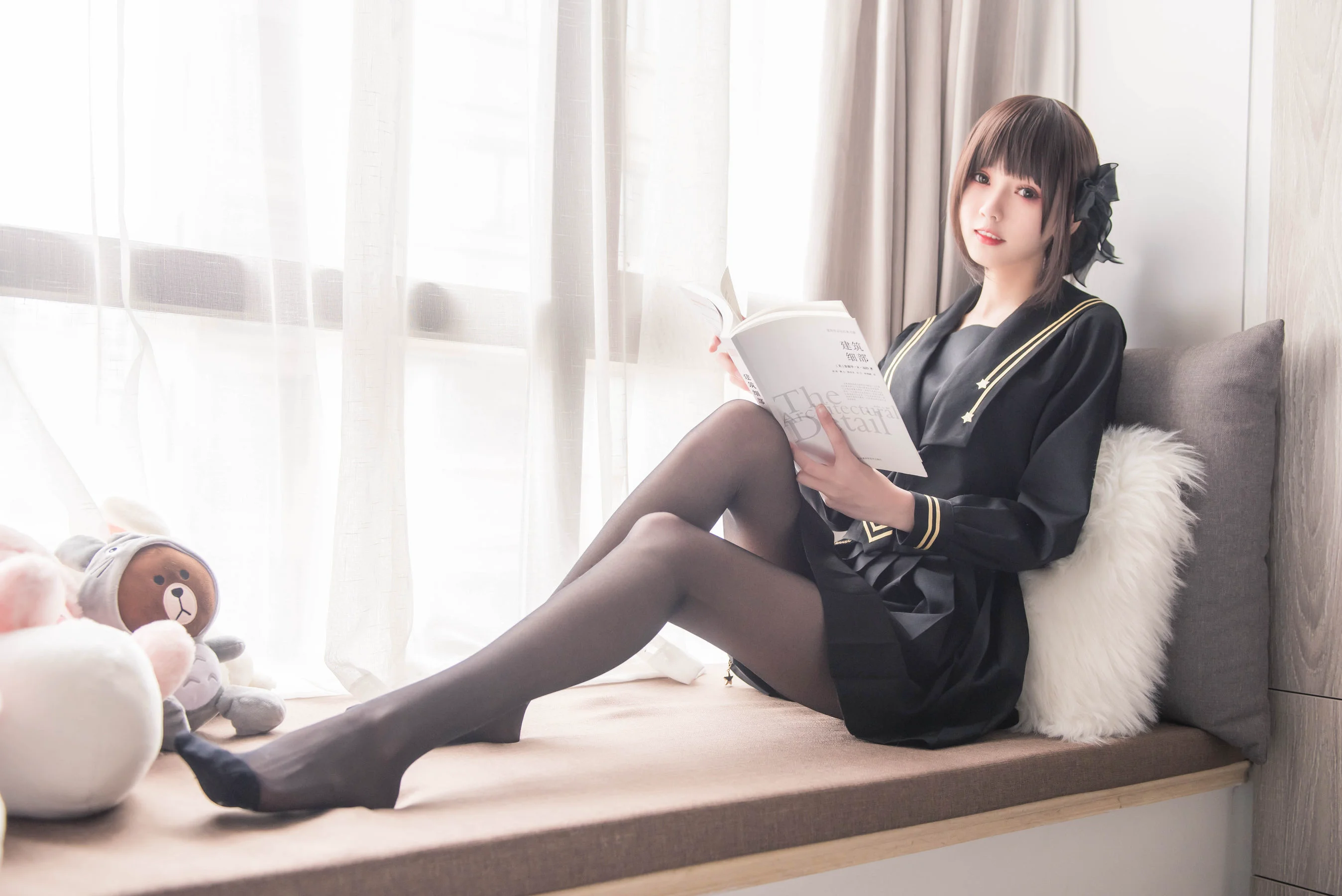 你的负卿《窗台制服》 [萝莉COS] 写真集 - 爱照片