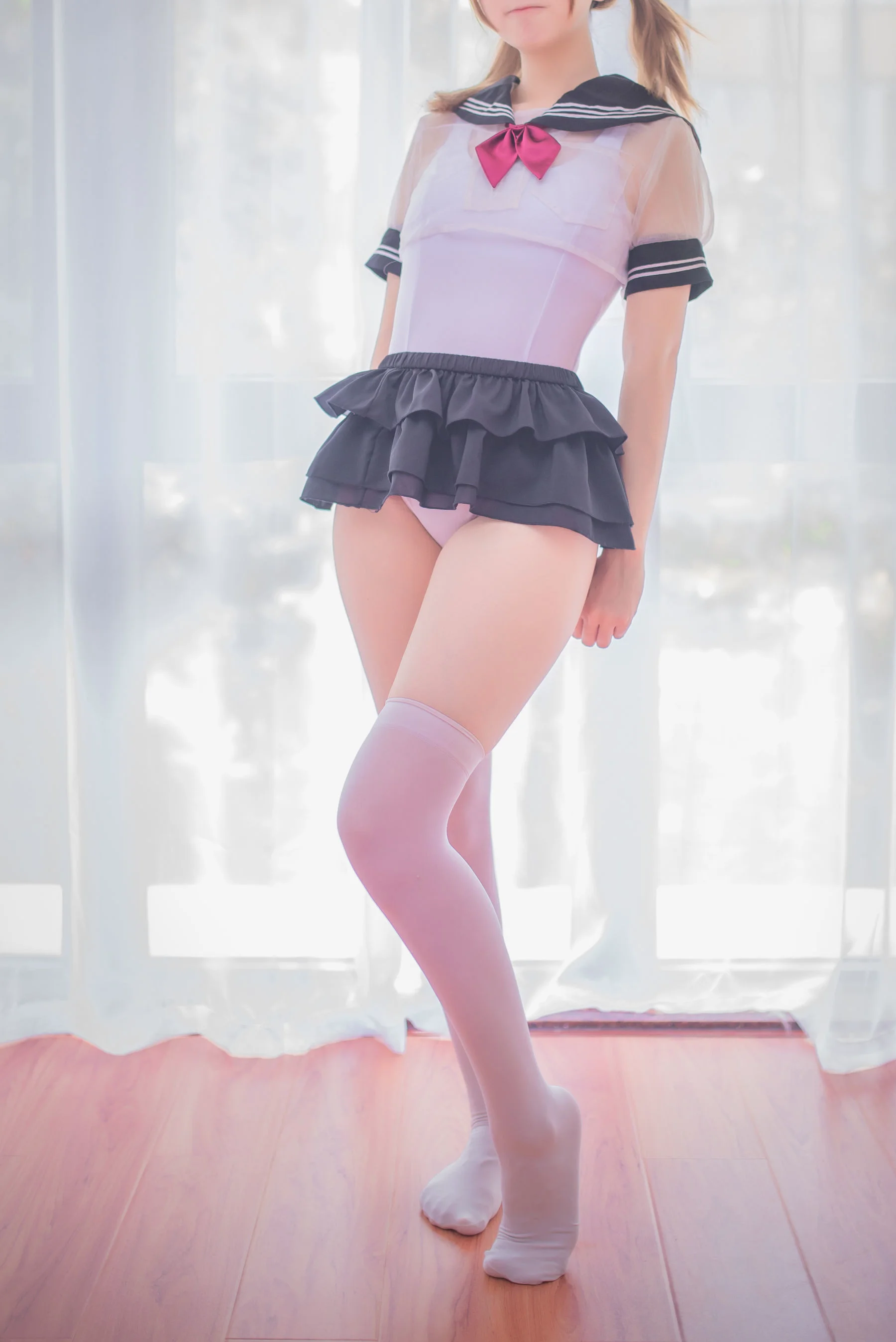 白金Saki《学生服》 [萝莉COS] 写真集 - 爱照片