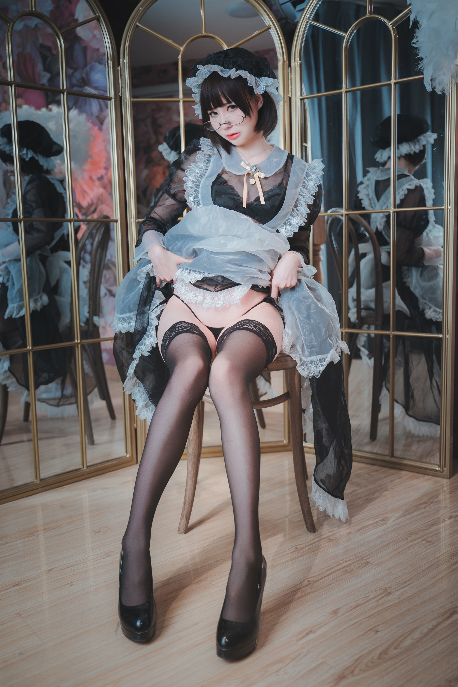 [网红COSER] 西园寺南歌 – 透明女仆 写真集 - 爱照片