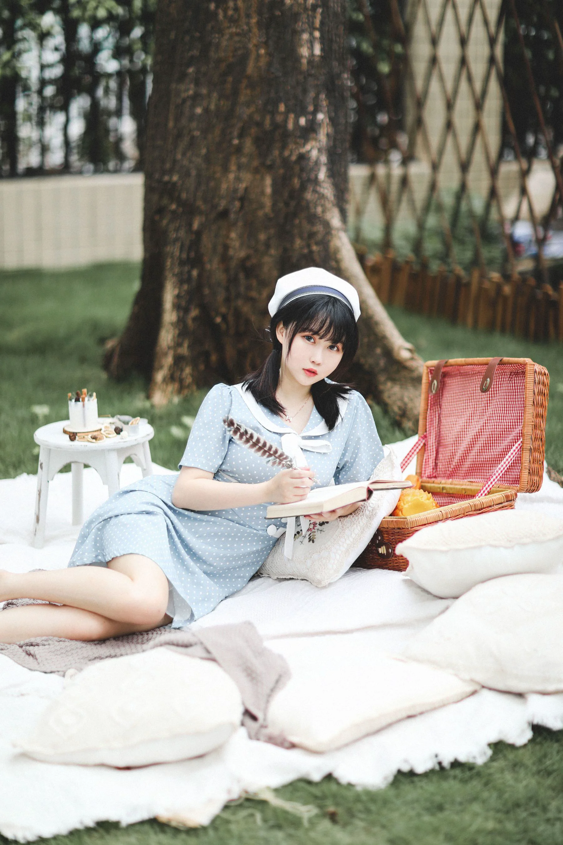 [美女Coser] 是依酱呀 《欧风》 写真集 - 爱照片