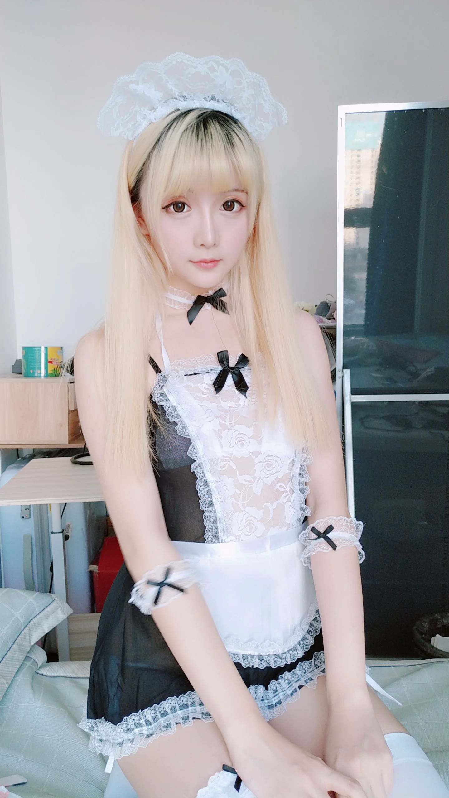 星之迟迟 《女仆》 写真集 - 爱照片