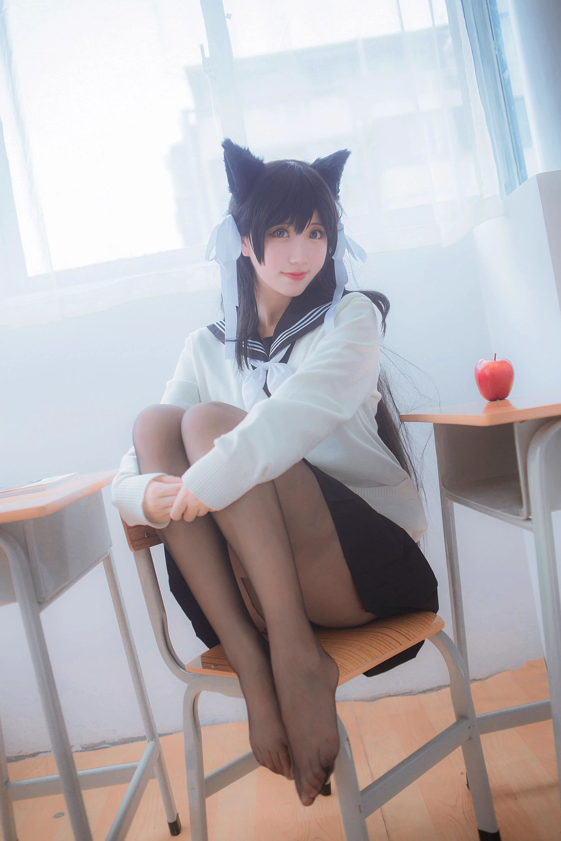 人气Coser黑川 《獒犬制服》 写真集 - 爱照片