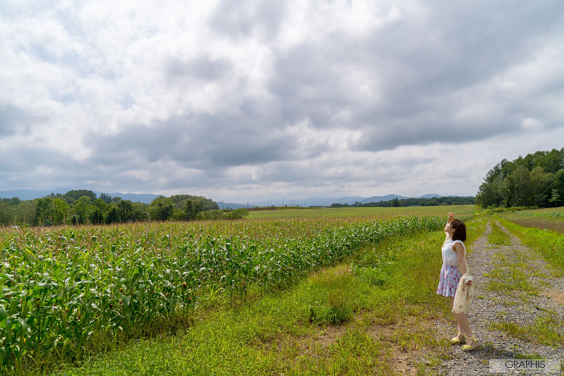 小島みなみ《Can you come here!》 [Graphis] WINTER SPECIAL 2018 写真集 - 爱照片