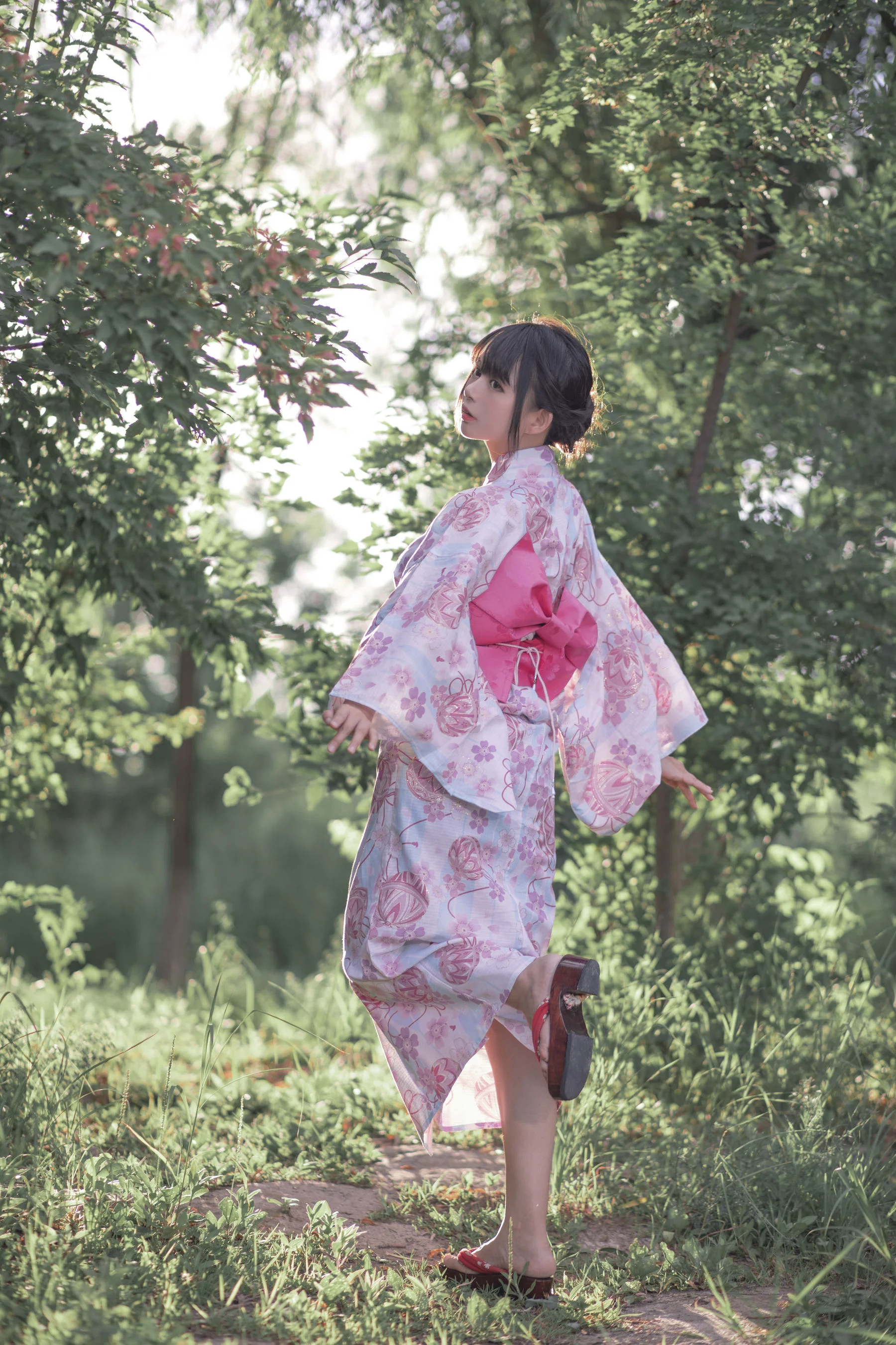 大眼萌妹黑猫猫OvO 《和服超进化》 写真集 - 爱照片