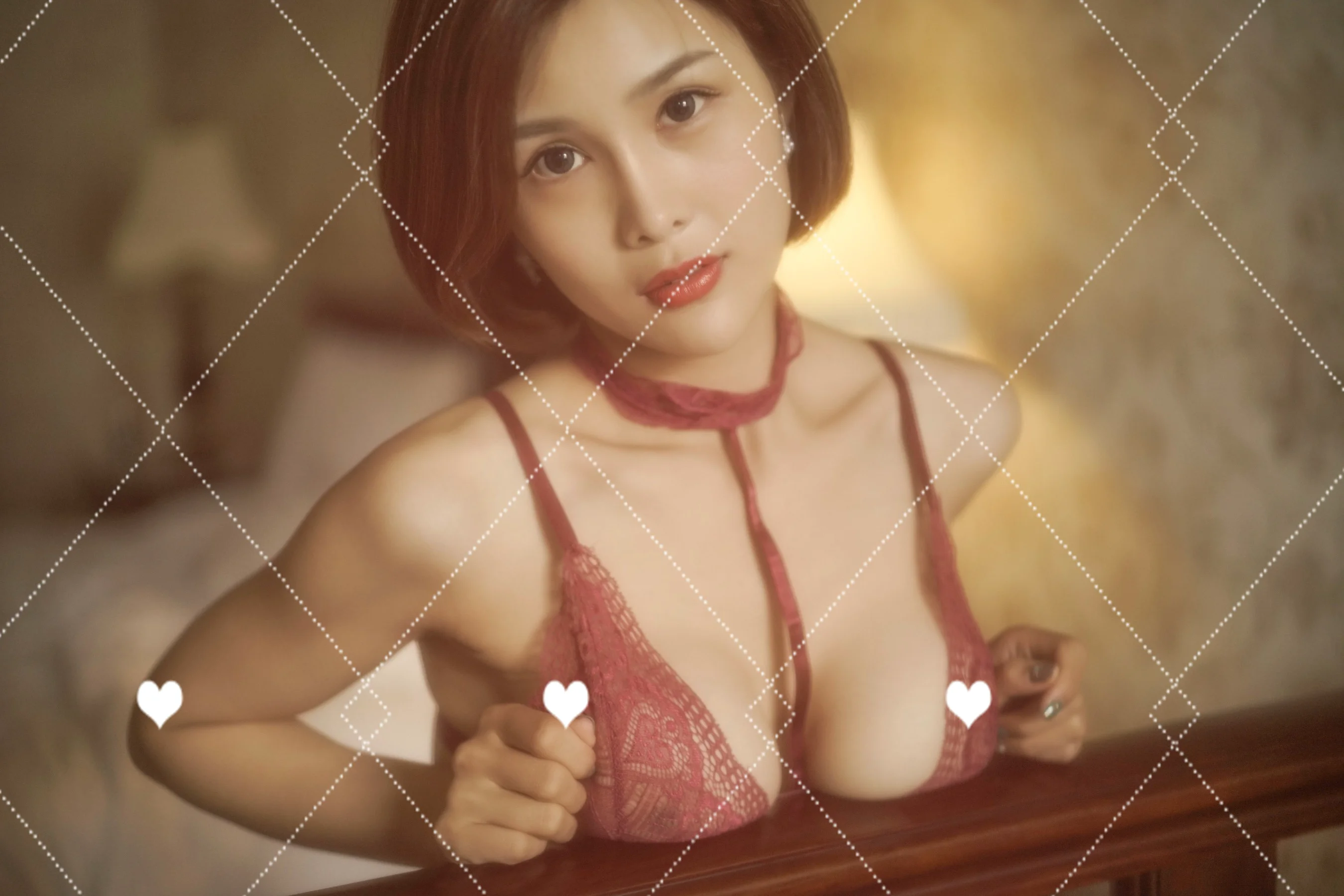 闫盼盼《紫色全屏》写真集 - 爱照片