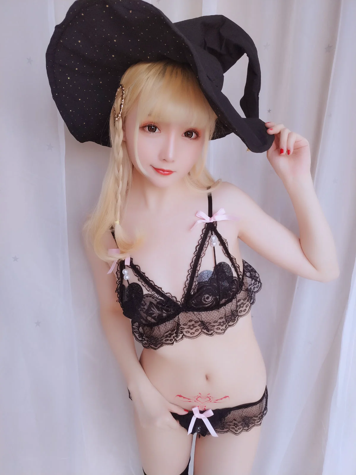 星之迟迟 《假日快乐包》 [萝莉COS] 写真集 - 爱照片